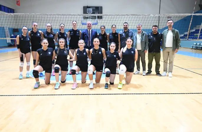 Karacabey Belediyespor Kadın Voleybol Takımı yeni sezona hazırlanıyor