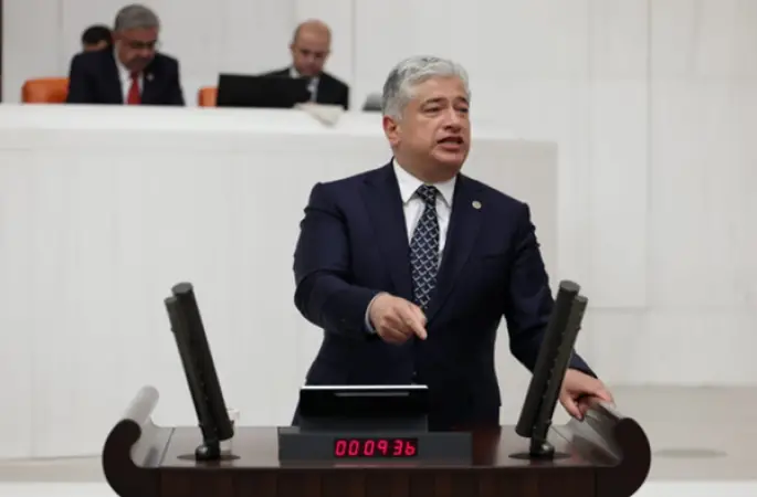 Kısacık: Günü kurtarmak için gelecek satılamaz