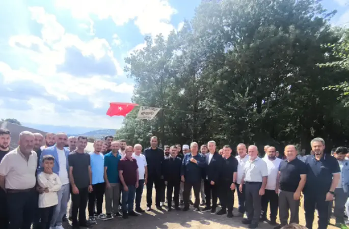 Kocaeli Valisi Aktaş, İzmit Hacıoğlu Köyü’ndeki mevlid programına katıldı