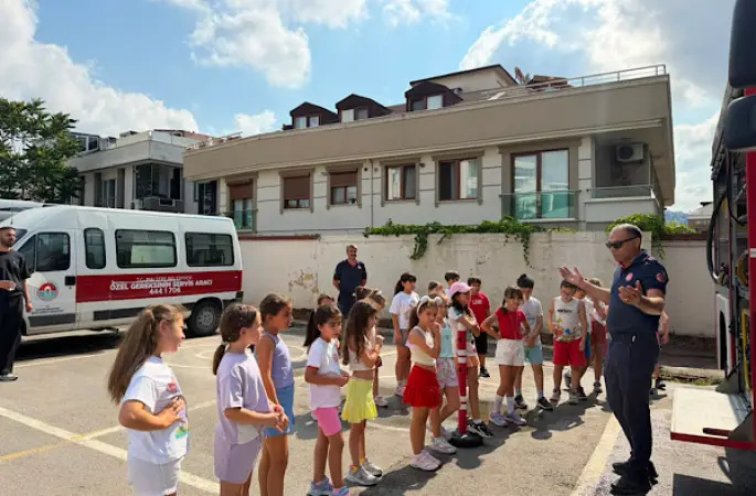  Maltepe Belediyesi Yaz Okulu öğrencilerine afet farkındalığı eğitimi verildi