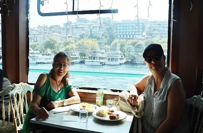 Maltepeli kadınlar Boğaz turunda bir araya geldi
