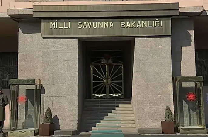 Milli Savunma Bakanlığı: Aksaz Deniz Üs Komutanı Suda’yı ziyaret etti