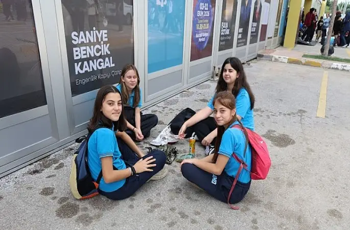 Öğrenciler kitapların dünyasını keşfetti