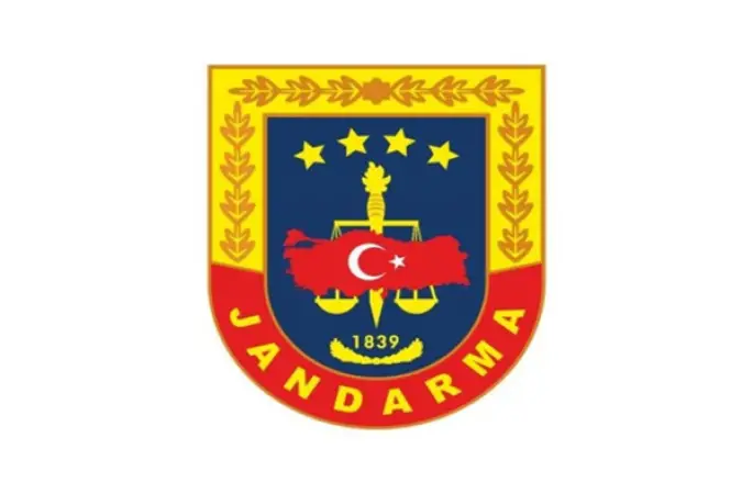 Orgeneral Çardakcı, Yenifoça’daki kurs kapanış törenine katıldı