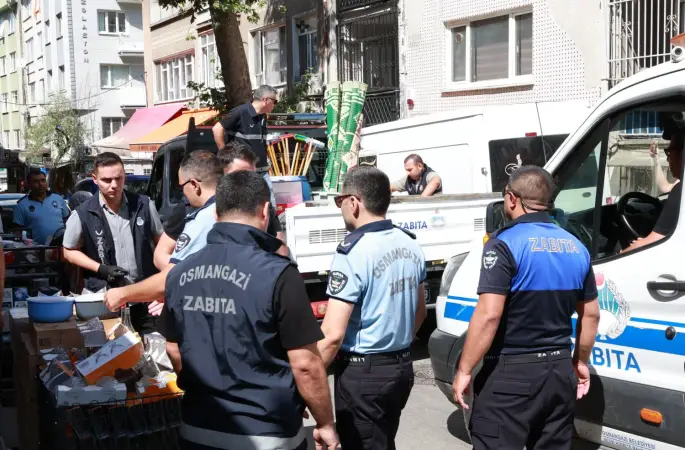 Osmangazi Belediyesi'nden ilçe genelinde kaldırım işgal denetimi