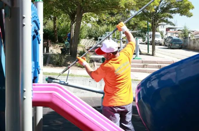 Osmangazi’de 8 ayda 112 noktada park bakımı yapıldı