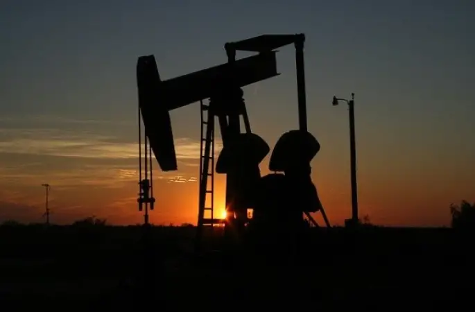Petrol fiyatları küresel borsaları baskılıyor