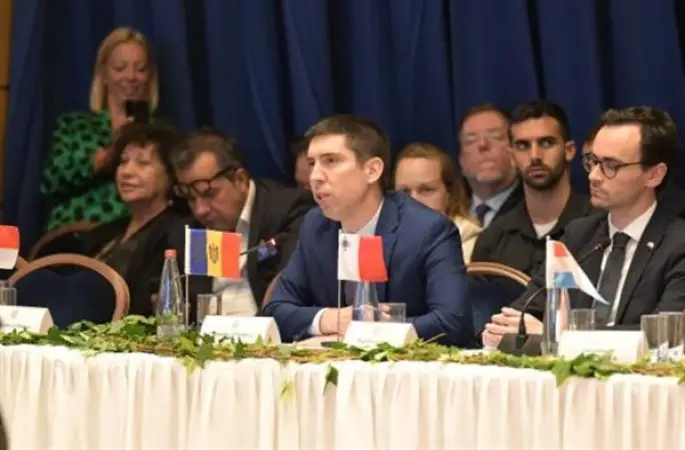 Popșoi, Suudi Arabistan’daki havalimanı saldırısını kınadı