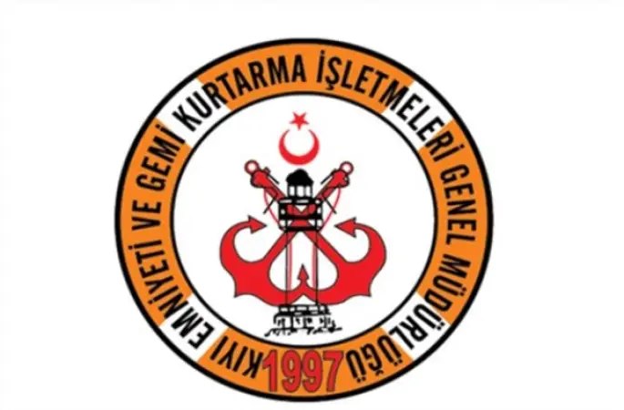 Rize açıklarında arızalanan tekne kurtarıldı