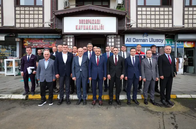 Rize’de afetten etkilenen ilçelerde çalışmalar sürüyor