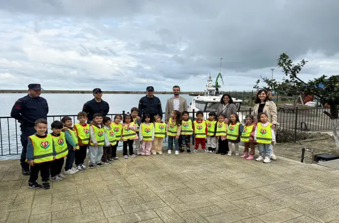 Rize’de Anaokulu Öğrencileri denizcilik faaliyetlerini tanıdı