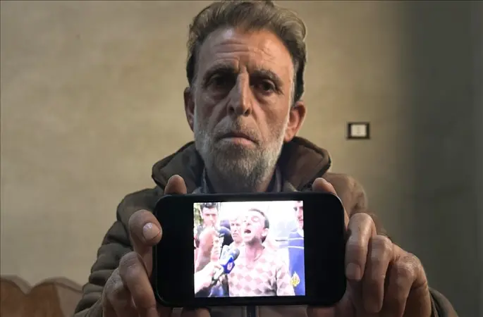 Suriye'de devrimin başında söylediği, "Ben insanım, hayvan değilim" sözüyle tanınan Abdülvehhab, AA'ya konuştu