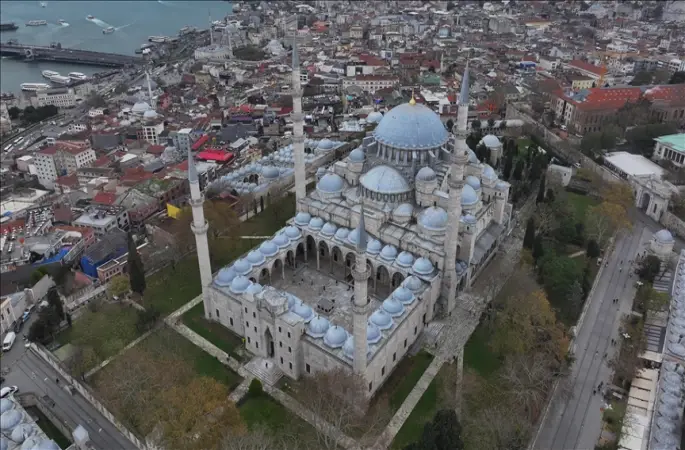 Tarihi camilerdeki restorasyonlarda Mimar Sinan'ın mirasının izinden gidilmesi önerisi