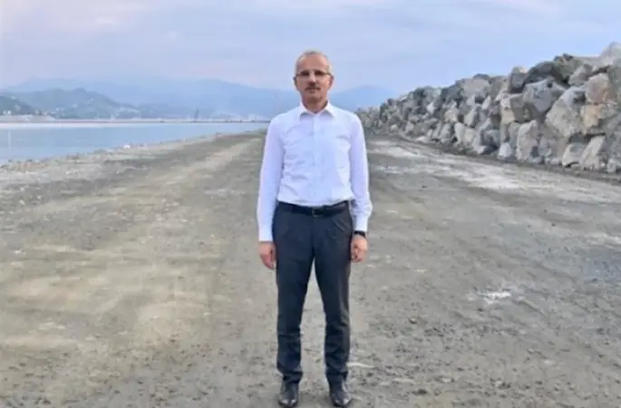 Uraloğlu, Bayındır Memur-Sen Genel Kurulu’nda çalışanlarla buluştu