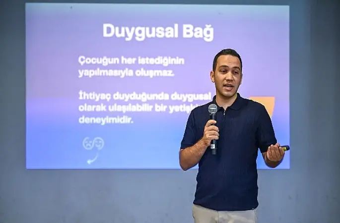 Uzman isimler Bornova'da çocuk eğitimini anlattı