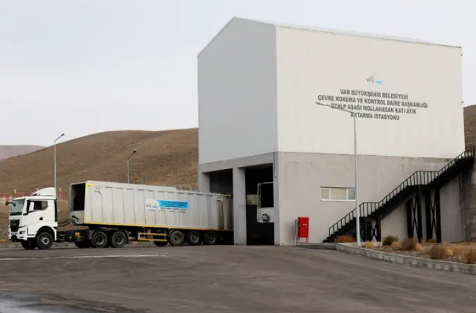 Van Büyükşehir Belediyesi ilk 7 ayda 138 bin ton evsel atığı bertaraf etti