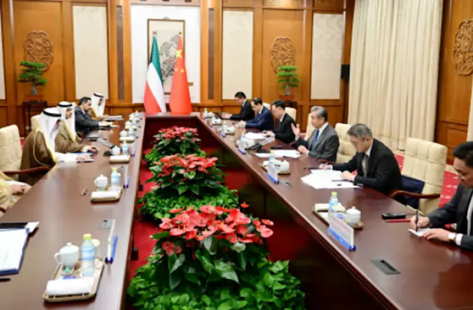 Wang Yi: Kuveyt ile daha fazla somut sonuç elde edebiliriz